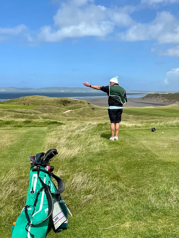 golfer planning next shot